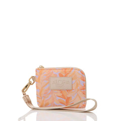 Go-To Wristlet | Lei Stand