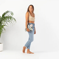 Mid Pouch | Flora