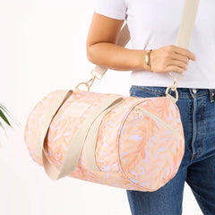 Keep It Light Sporty Duffle | Lei Stand