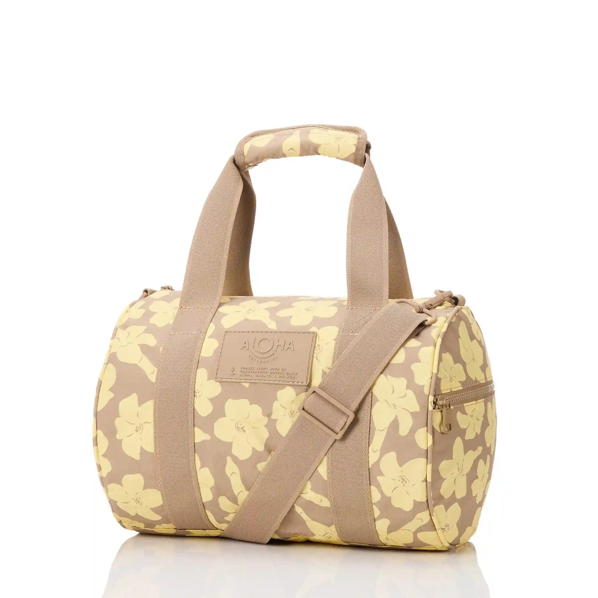 Keep It Light Stubby Duffle | Puakenikeni Buds